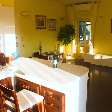 Tiziana's Terrace - Pet Friendly شقة روما